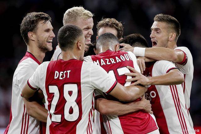 每体：巴萨不会3000万欧回购尼科